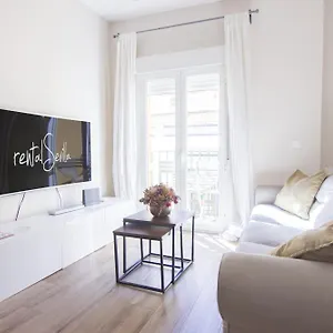 rentalsevilla-luminoso-apartamento-en-pleno-centro.es-andalucia.com/